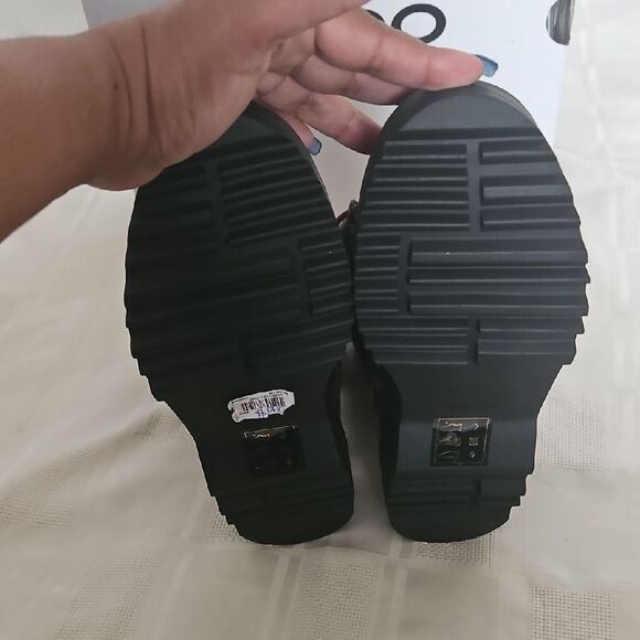 Aldo Women's Burgundy Quilted Boots - Picture 7 of 16